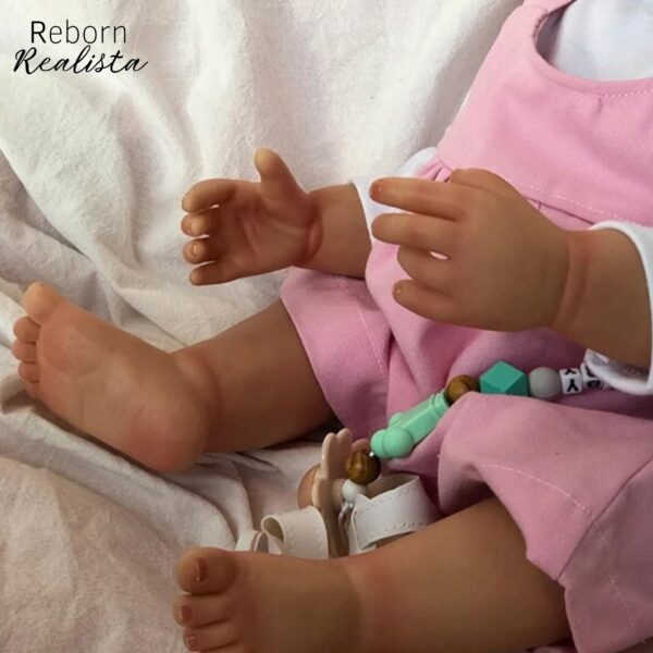 Boneca Reborn Realista Sofia - Imagem 4
